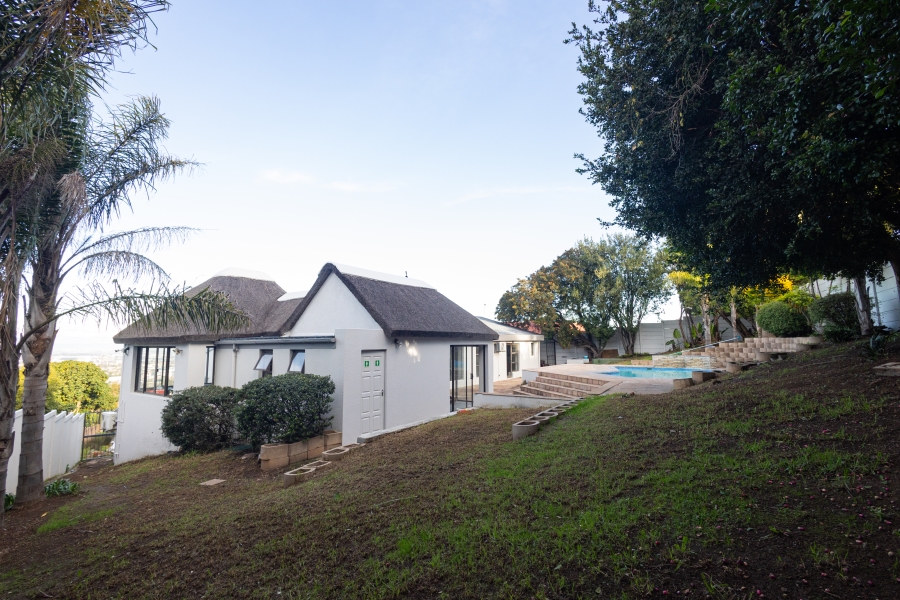 4 Bedroom Property for Sale in Selbourne Western Cape